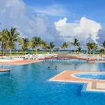 Relaxing 2 Bedroom With Jacuzzi, Terrace And Beach Club