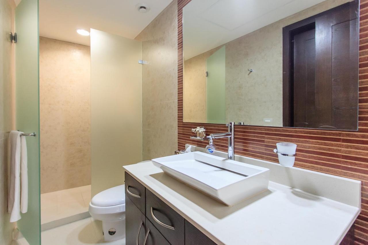 Relaxing 2 Bedroom With Jacuzzi, Terrace And Club Playa del Carmen