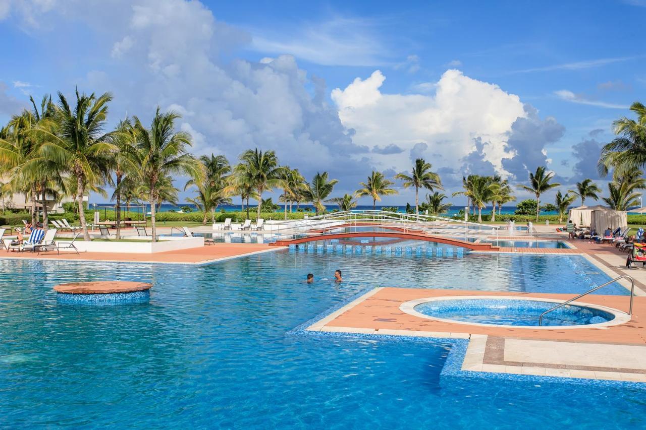 Relaxing 2 Bedroom With Jacuzzi, Terrace And Club *
